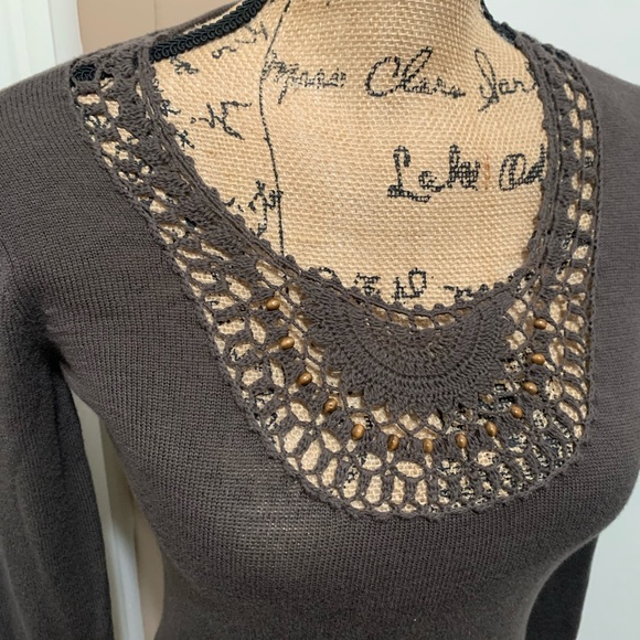 ATHLETA WOMEN'S BROWN LONG SLEEVE CROCHET TOP XXS - Picture 3 of 9